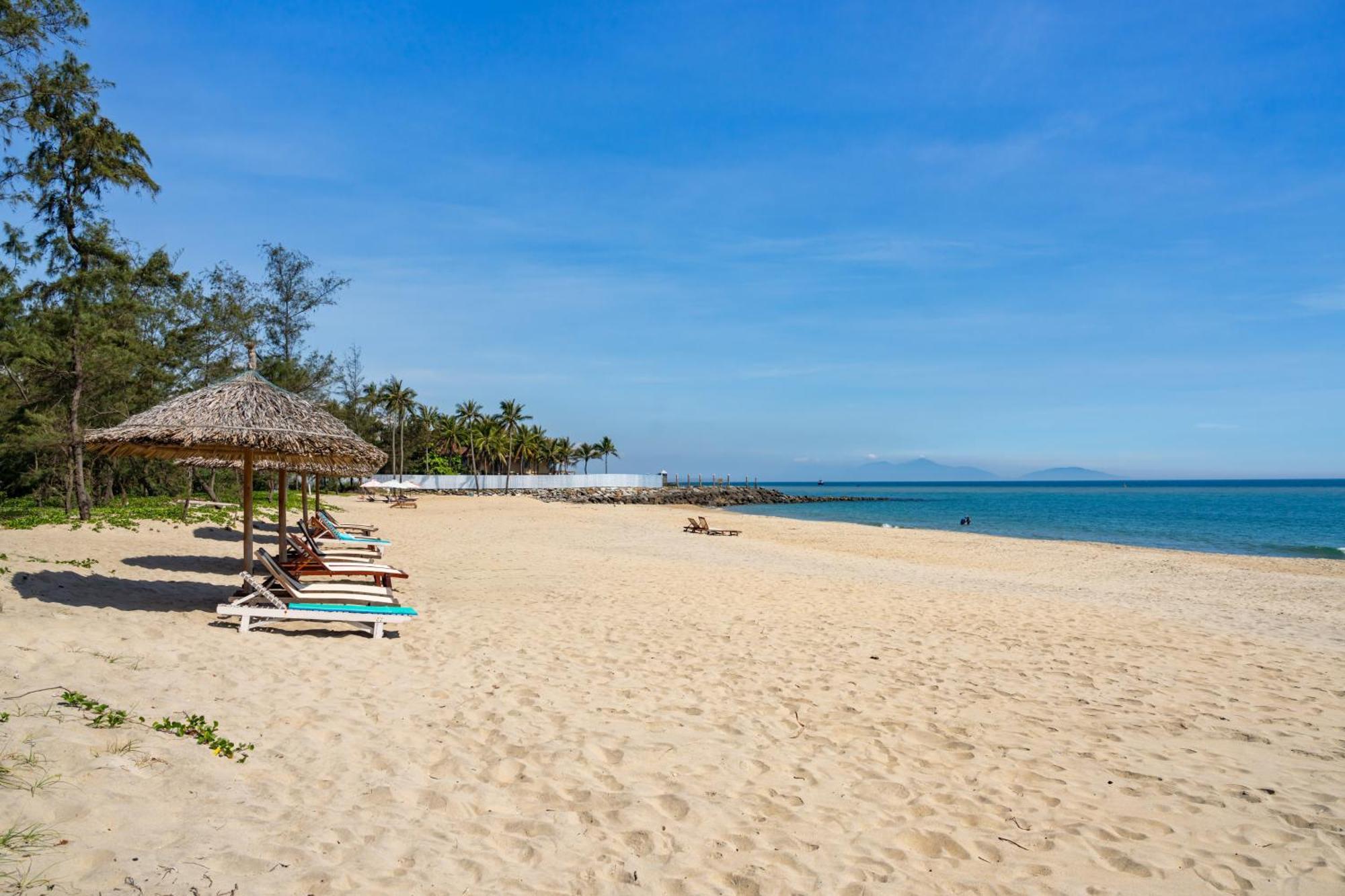 Hoi An Ocean Front Hotel Esterno foto